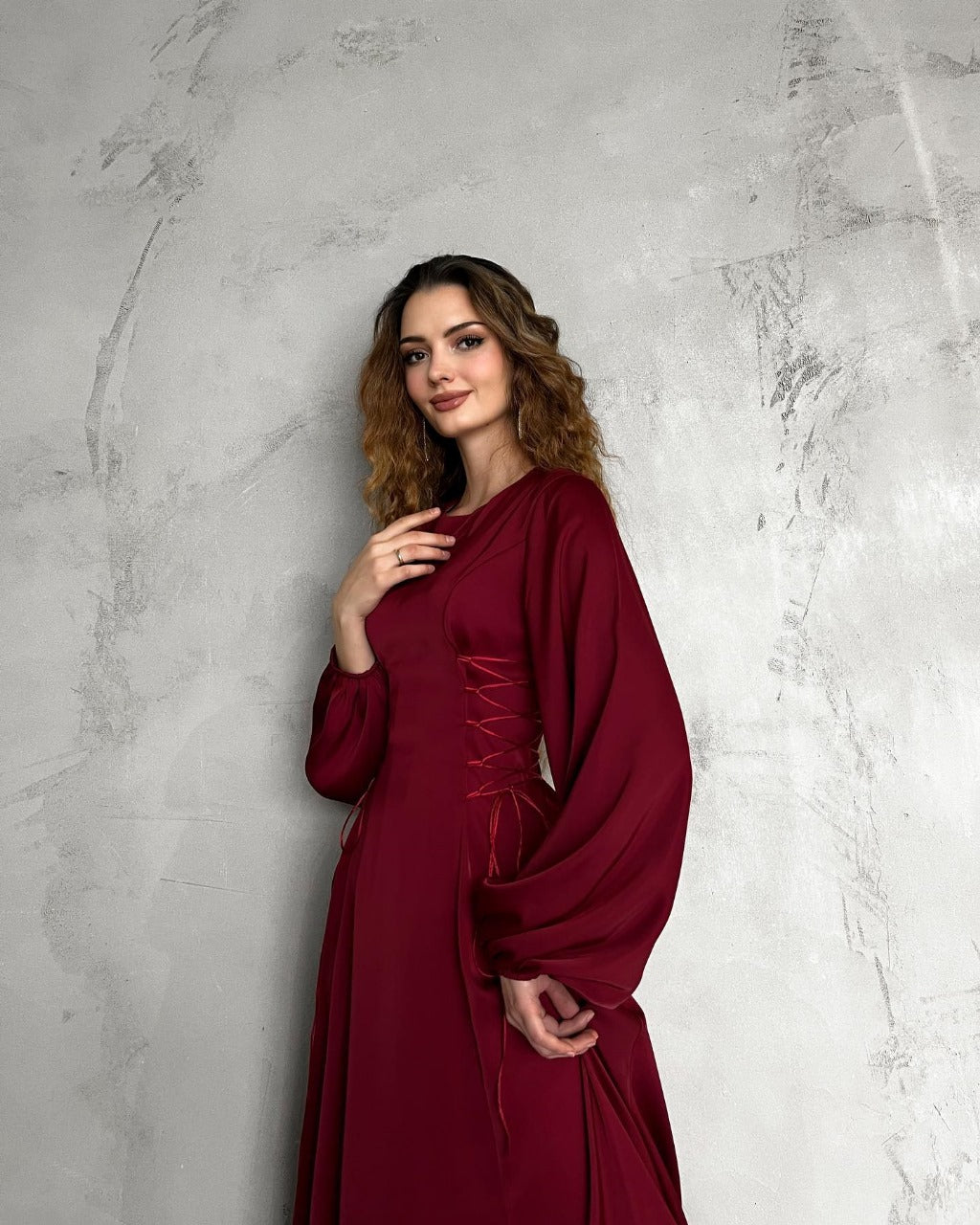 Carmela Gregori™ Elegáns hosszú ruha puha mandzsettával