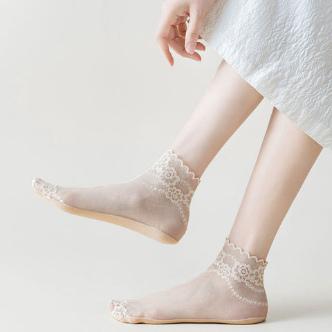 ElegantiStep™ Csúszásmentes, lélegző csipkés zokni