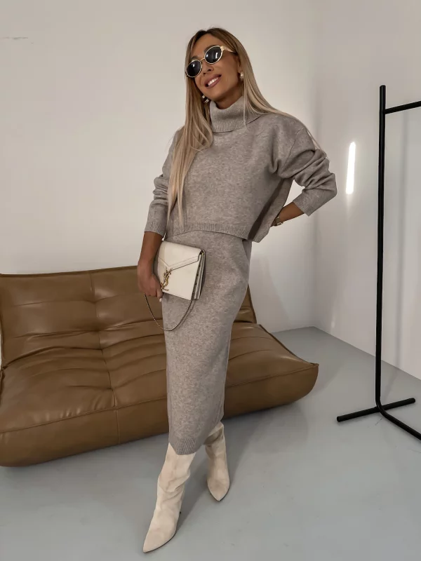 Flavia Lauletta™ Elegáns pulóver és ruha szett
