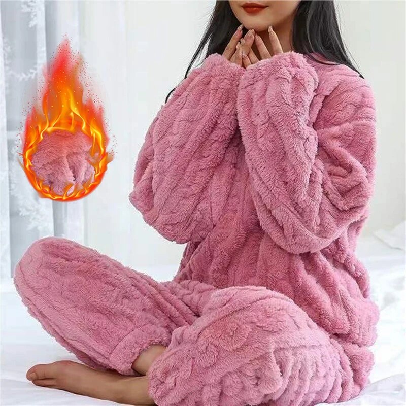 Plushy™ Puha pizsama