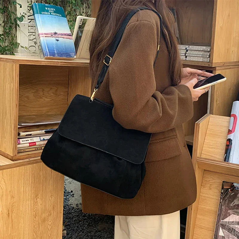 Retro Evonne™ Vintage cross body táska