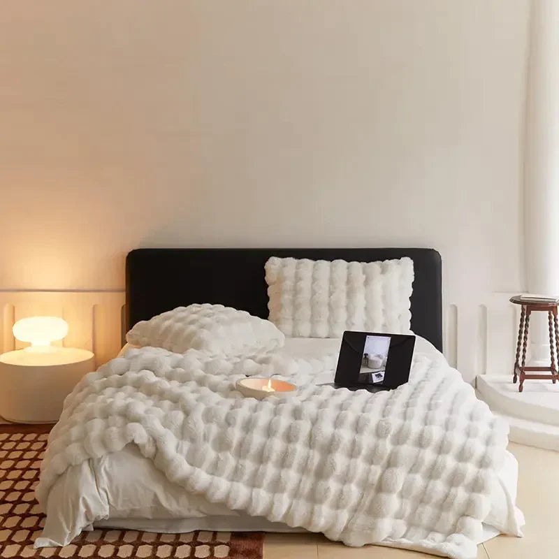 SnugNest™ Meleg plüss és puha takaró